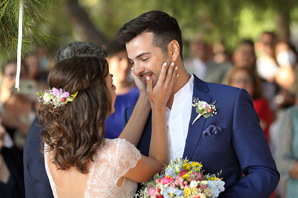 beautiful-summer-wedding-athens-flowers-vivid-colors_13