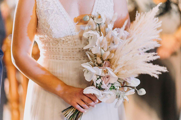 boho-summer-wedding-drama-romantic-mood_07x