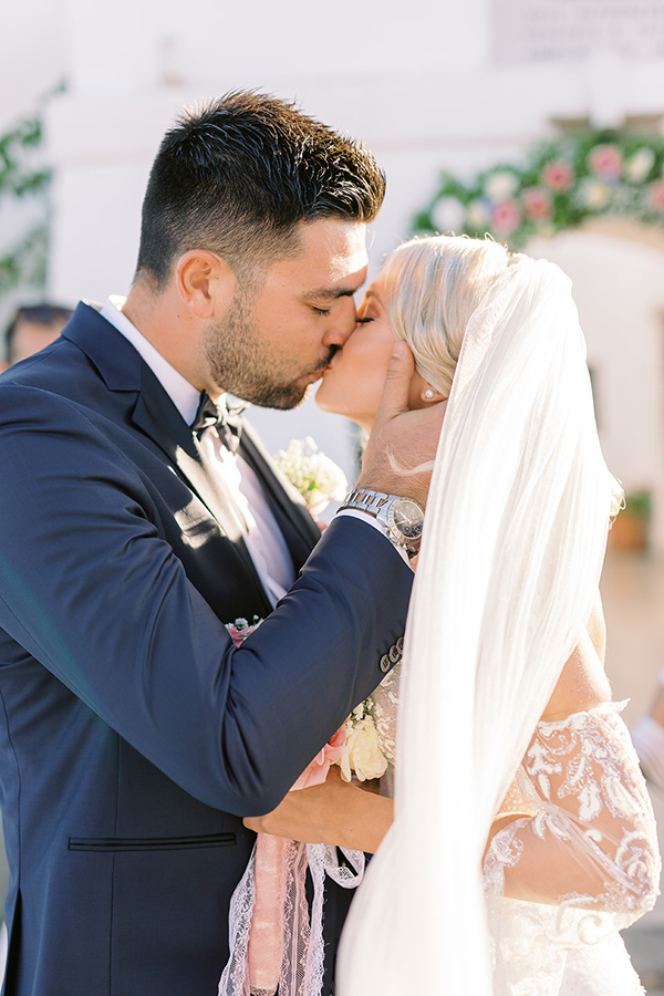 dreamy-summer-wedding-corfu-hydrangeas-roses_13