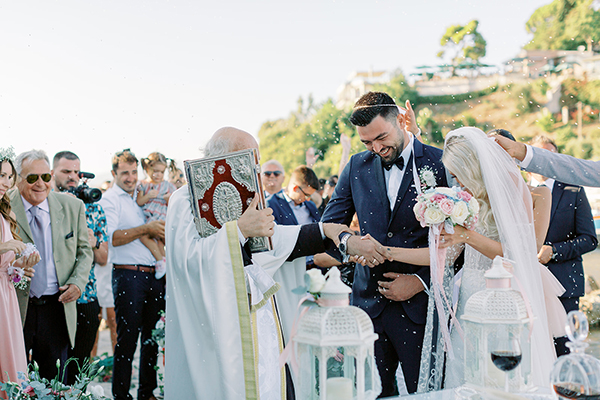 dreamy-summer-wedding-corfu-hydrangeas-roses_16