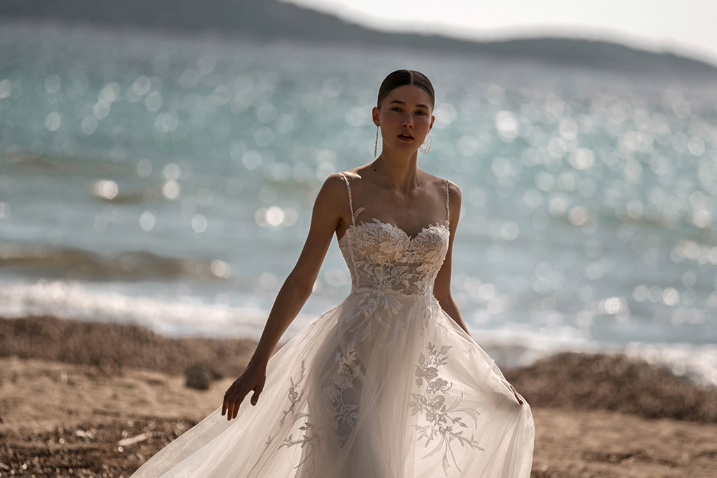 Τα πιο αιθέρια νυφικά φορέματα για μια ονειρεμένη εμφάνιση