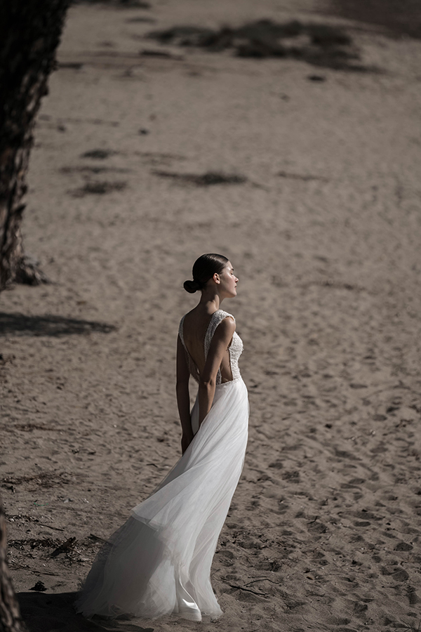 etherial-wedding-gowns-dreamy-look_04x