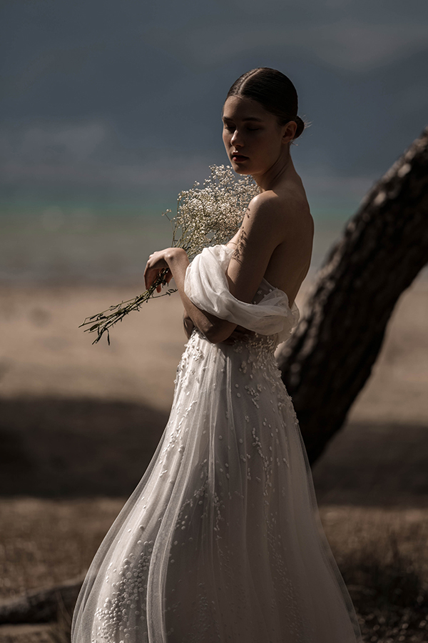 etherial-wedding-gowns-dreamy-look_10