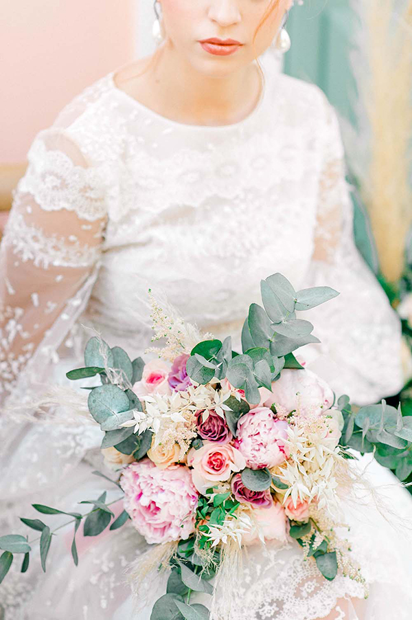fairytale-styled-shoot-vineyard-full-of-romance_15
