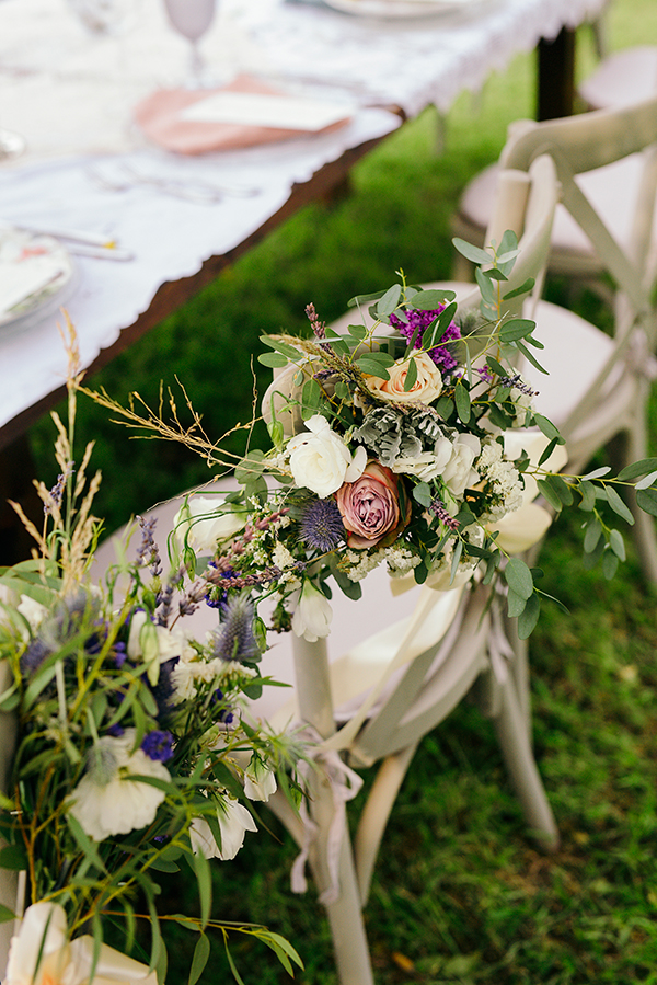 modern-decoration-wedding-roses-other-unique-blooms_02