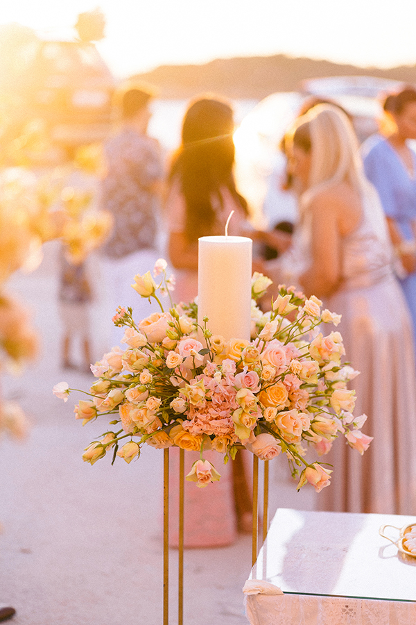 romantic-fall-wedding-peonies-roses_05