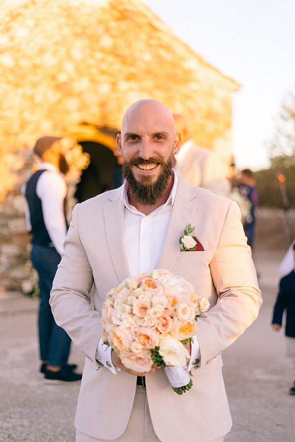 romantic-fall-wedding-peonies-roses_09