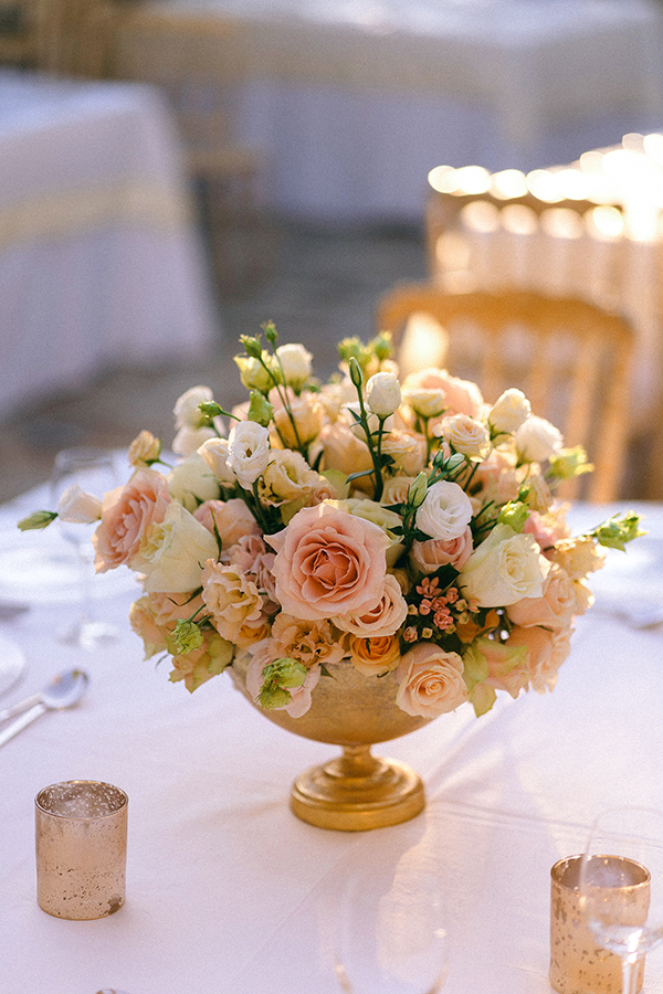 romantic-fall-wedding-peonies-roses_14