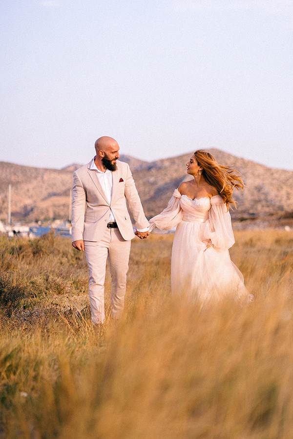 romantic-fall-wedding-peonies-roses_17