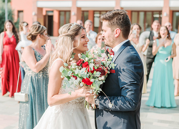 rustic--fall-wedding-nicosia-impressive-florals_16