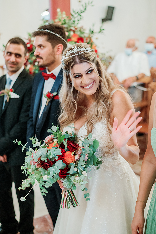 rustic--fall-wedding-nicosia-impressive-florals_18