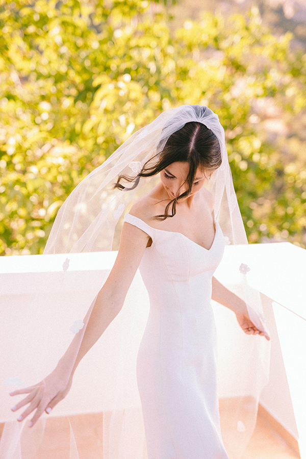traditional-summer-wedding-karpathos-hydrangeas_05x