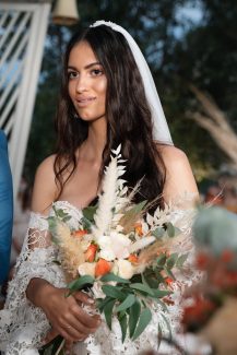 Ιδιαίτερη νυφική ανθοδέσμη με pampas grass κι άλλα λουλούδια Ιδιαίτερη νυφική ανθοδέσμη με pampas grass κι άλλα λουλούδια