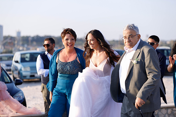 beautiful-wedding-ayia-napa-summer-mood-lush-florals_12xx