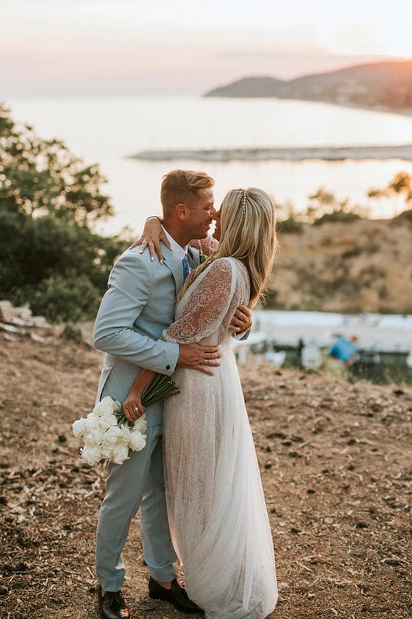 beautiful-wedding-thasos-baby-breaths-hydrangeas_06
