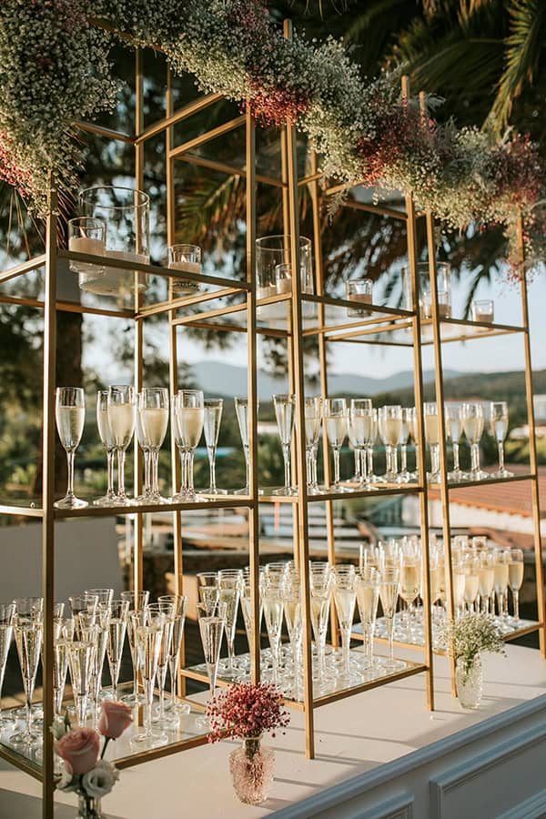 beautiful-wedding-thasos-baby-breaths-hydrangeas_45x