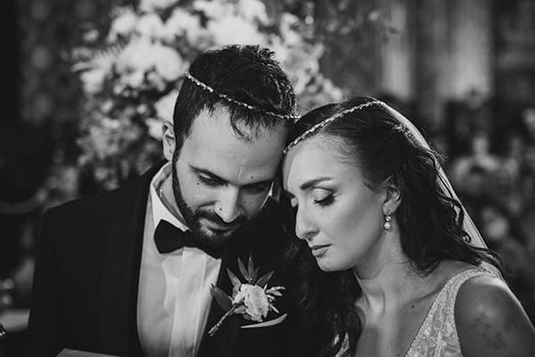 dreamy-wedding-nicosia-stunning-floral-design-white-flowers-eucalyptus_32