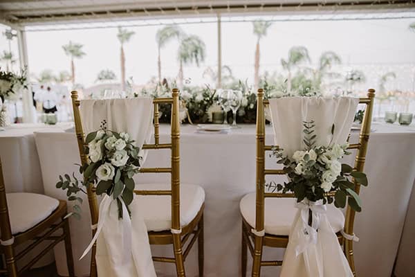 dreamy-wedding-nicosia-stunning-floral-design-white-flowers-eucalyptus_41