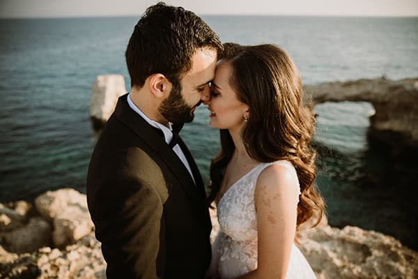 dreamy-wedding-nicosia-stunning-floral-design-white-flowers-eucalyptus_56