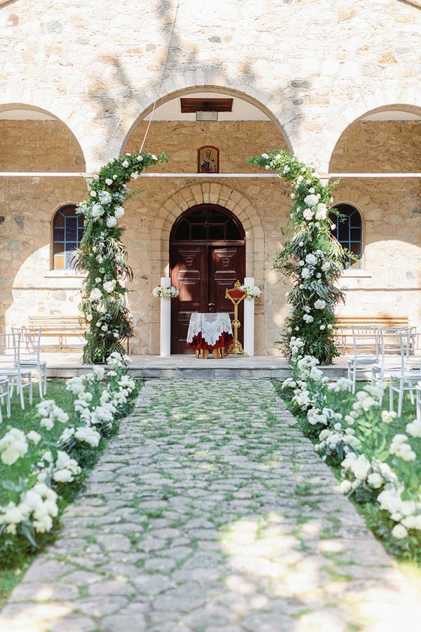 fairytale-wedding-thessaloniki-white-peonies-greenery_28