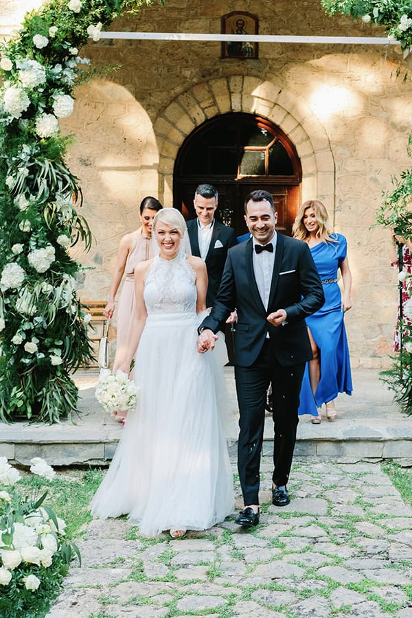 fairytale-wedding-thessaloniki-white-peonies-greenery_40