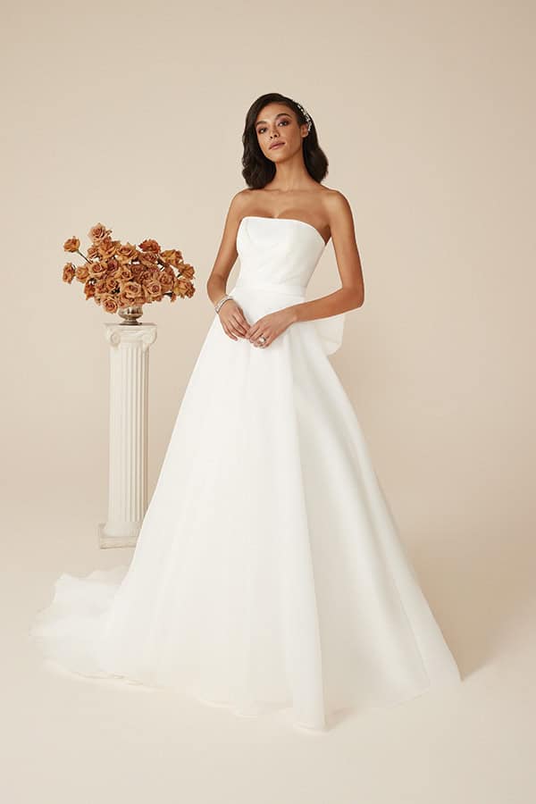 lavish-wedding-dresses-stylish-bridal-look_06