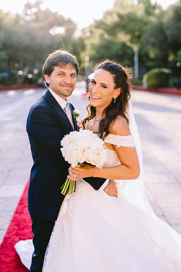 luxurious-wedding-romantic-florals-hydrangeas-roses_01