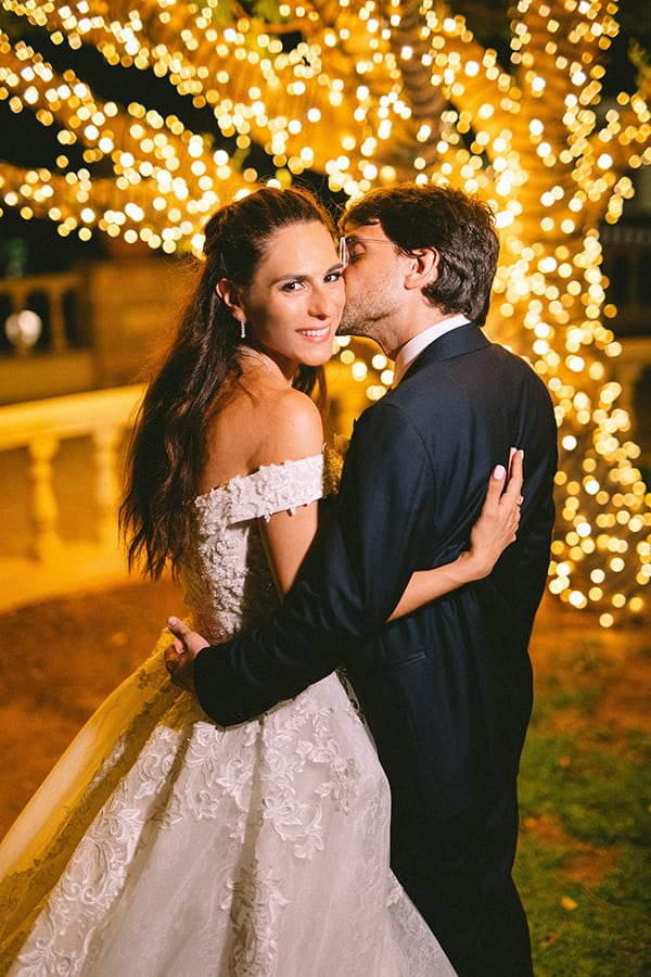 luxurious-wedding-romantic-florals-hydrangeas-roses_41