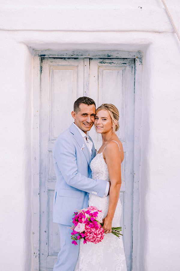 modern-summer-wedding-athens-fuchsia-bougainvillea-elegant-details_01
