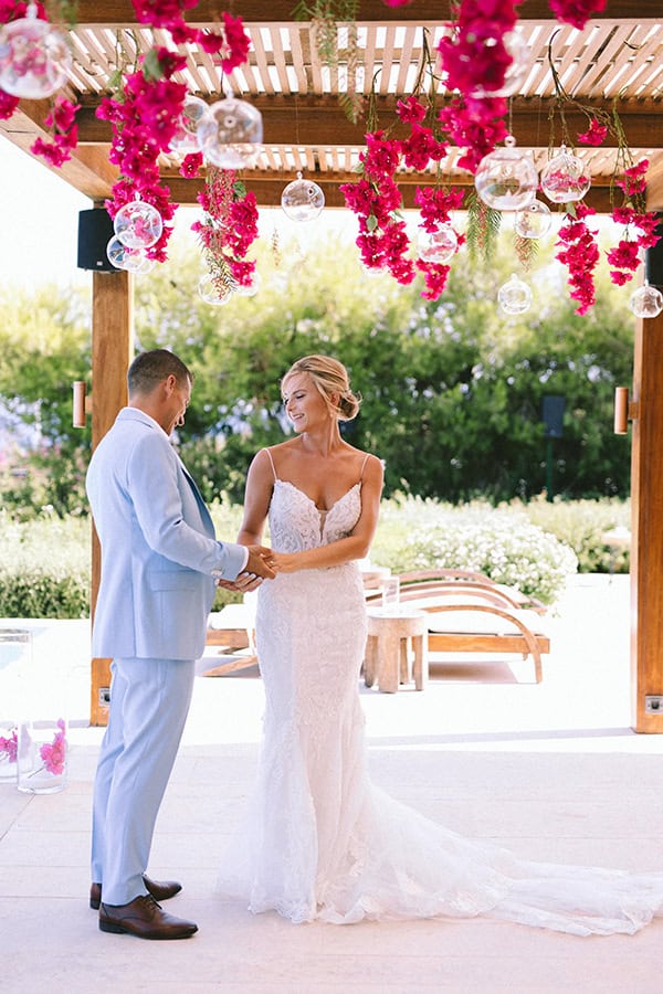 modern-summer-wedding-athens-fuchsia-bougainvillea-elegant-details_04