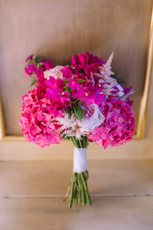 modern-summer-wedding-athens-fuchsia-bougainvillea-elegant-details_09