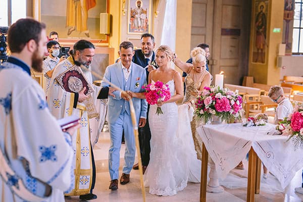 modern-summer-wedding-athens-fuchsia-bougainvillea-elegant-details_35