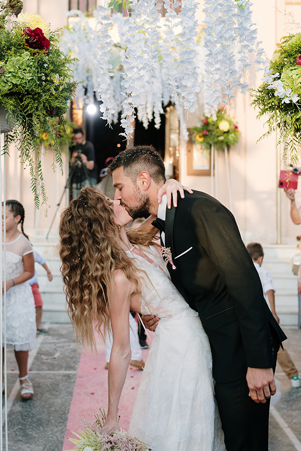 modern-wedding-athens-colorful-details_58