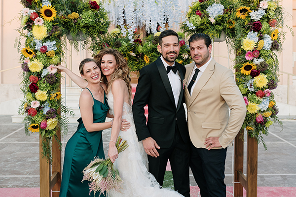 modern-wedding-athens-colorful-details_59