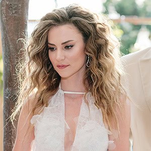 Μοντέρνος καλοκαιρινός γάμος στην Αθήνα με colorful λεπτομέρειες │ Μαριάννα & Τάσος