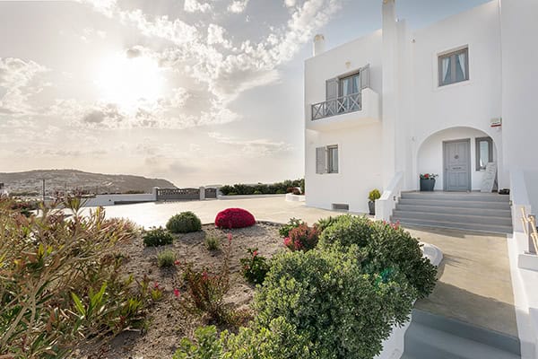 must-honeymoon-destination-santorini-hemera-holiday-home_05