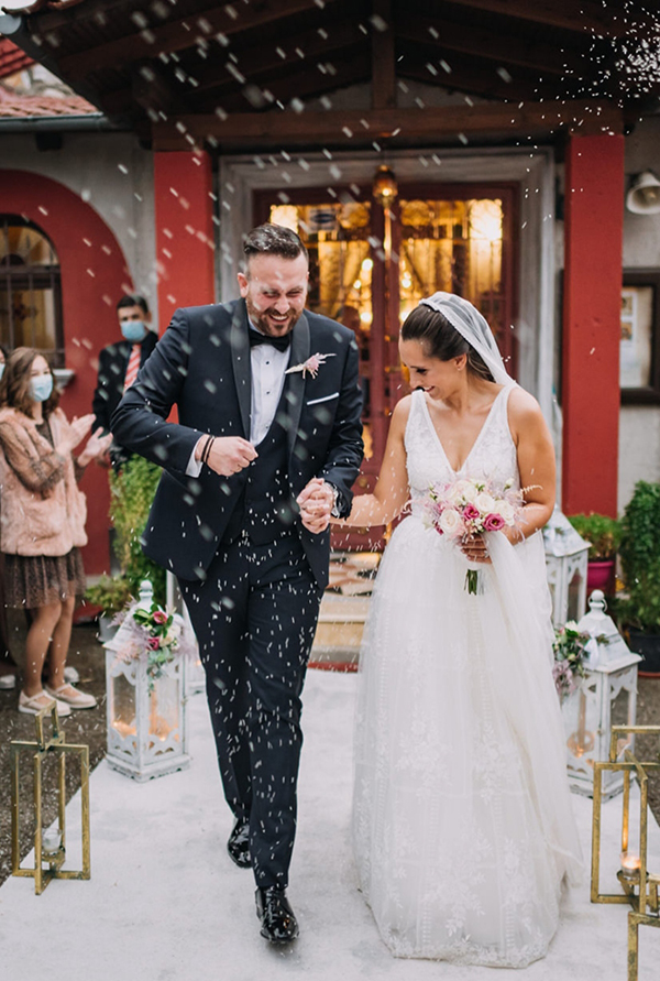 romantic-fall-wedding-drama-pink-white-hues_26