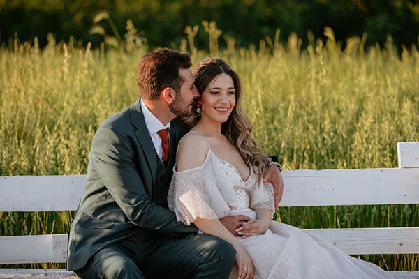 Ανοιξιάτικος γάμος στην Κατερίνη με ελιά και λευκά άνθη │ Θεοδώρα & Δημήτρης