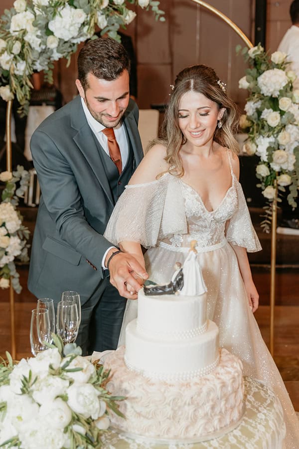 spring-wedding-katerini-olives-white-flowers_29