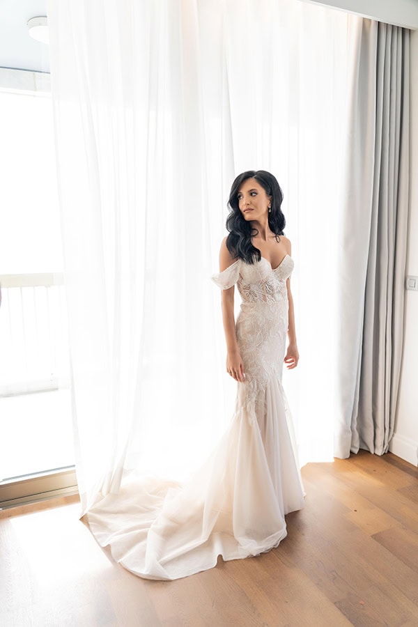 summer-wedding-thessaloniki-white-flowers-gold-accents_17