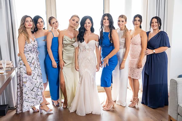 summer-wedding-thessaloniki-white-flowers-gold-accents_19