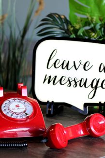 Πρωτότυπη ιδέα Audio guest book Πρωτότυπη ιδέα Audio guest book