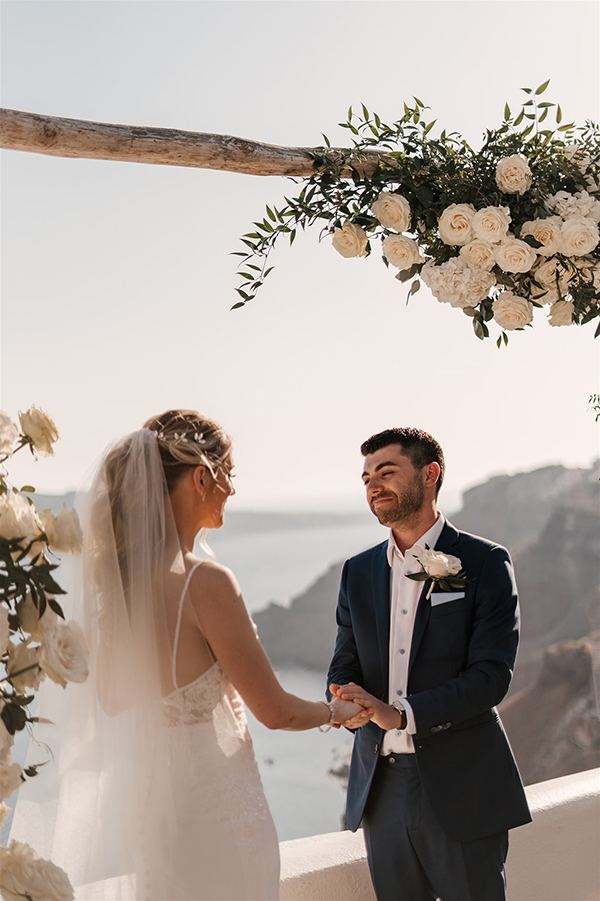 utterly-romantic-destination-wedding-santorini-white-roses-elegant-details_16
