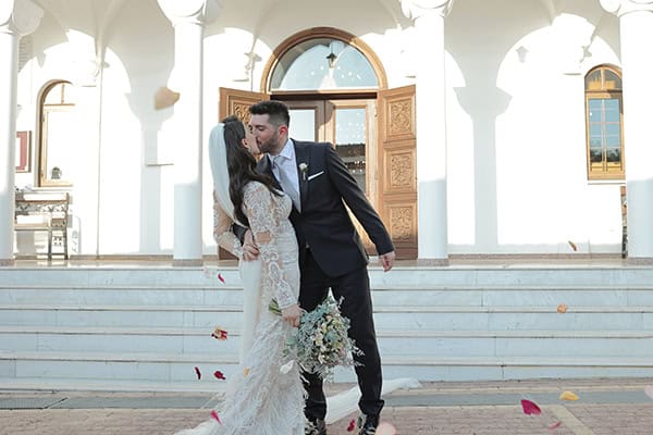 Υπέροχος καλοκαιρινός γάμος στη Λευκωσία με ρομαντικό ανθοστολισμό σε παστέλ αποχρώσεις │ Άννα & Λώρης