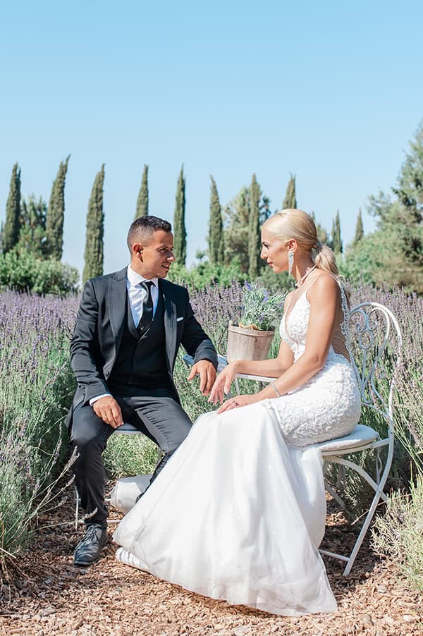 dreamy-next-day-shoot-lavender-field_04