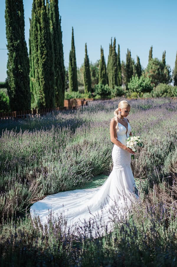 dreamy-next-day-shoot-lavender-field_06