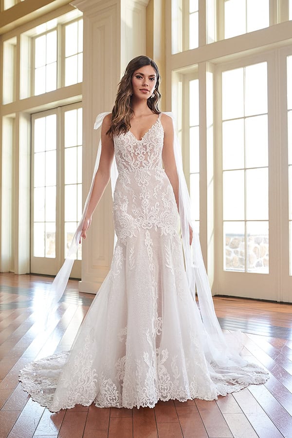 dreamy-wedding-gowns-justin-alexander-unique-bridal-look_17x