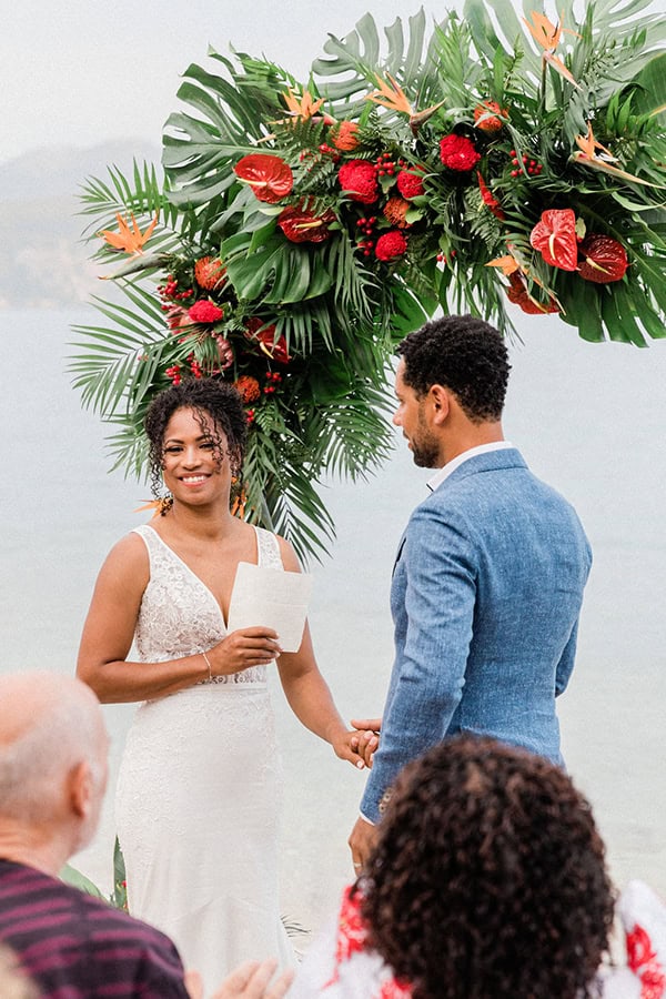 lovely-tropical-themed-wedding-lefkada-island_02