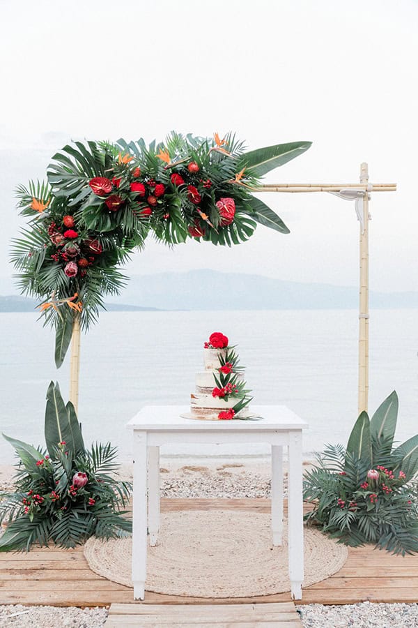 lovely-tropical-themed-wedding-lefkada-island_11