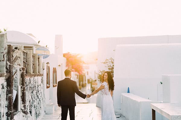 romantic-next-day-shoot-lovely-backdrops-santorini-island_16